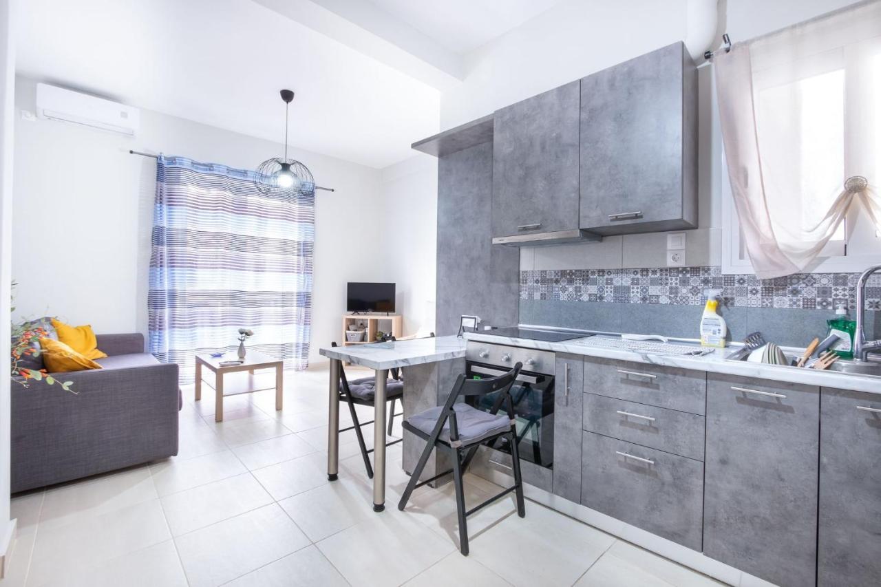 Bright Apartment In ピレウス エクステリア 写真