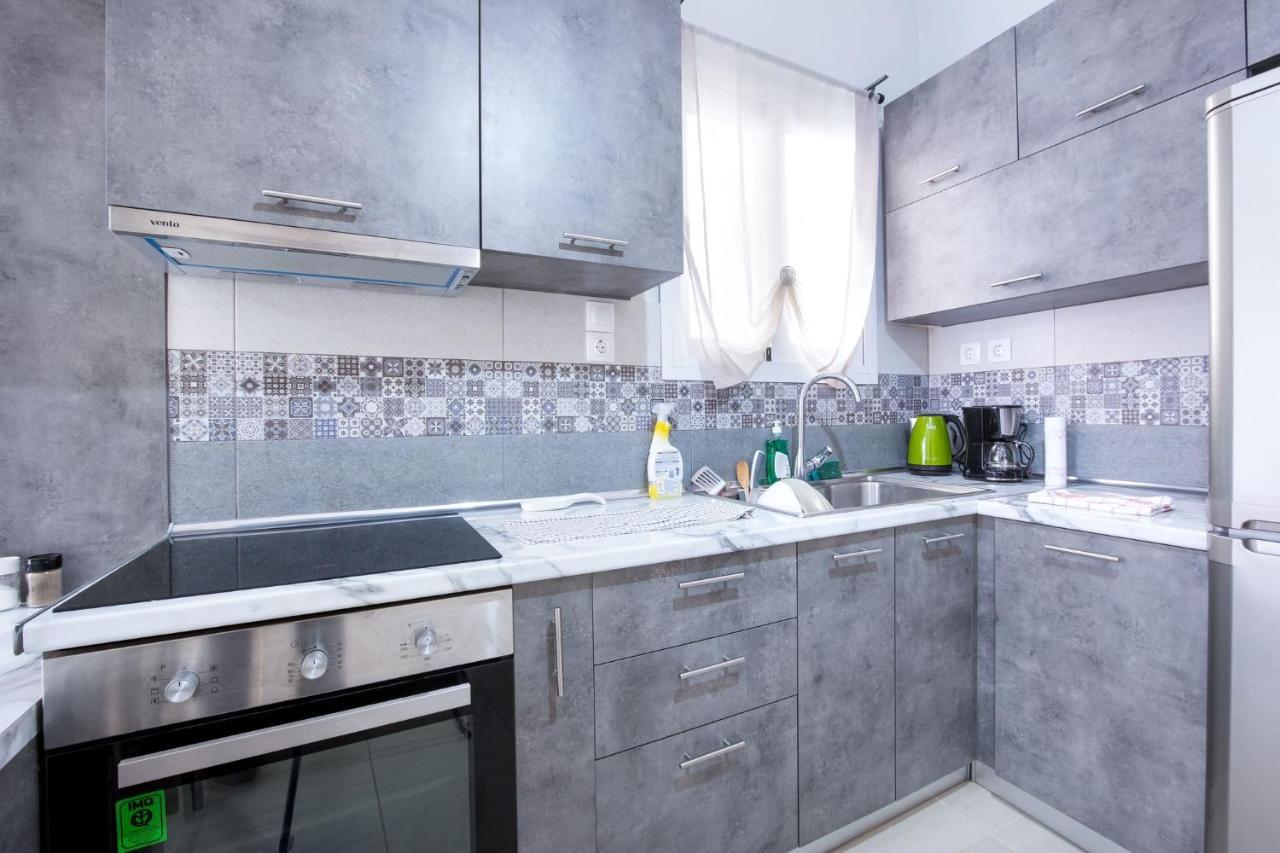 Bright Apartment In ピレウス エクステリア 写真
